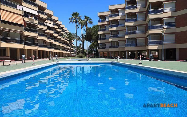 ApartBeach MARINA PLAYA Climatizado Piscina y Parking Cambrils Exterior foto