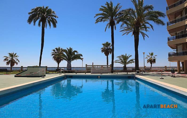 ApartBeach MARINA PLAYA Climatizado Piscina y Parking Cambrils Exterior foto